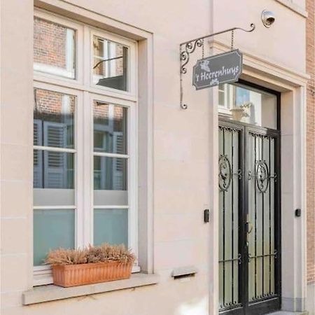 Townhouse Room Herenhuys Eeklo Buitenkant foto
